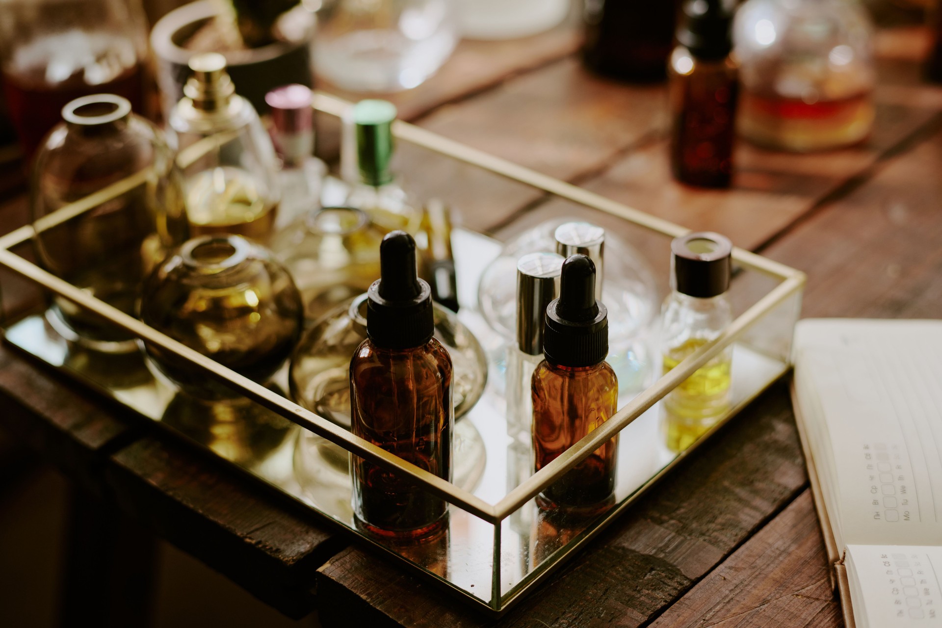 Perfume Samples and Perfume Ingredients in Bottles